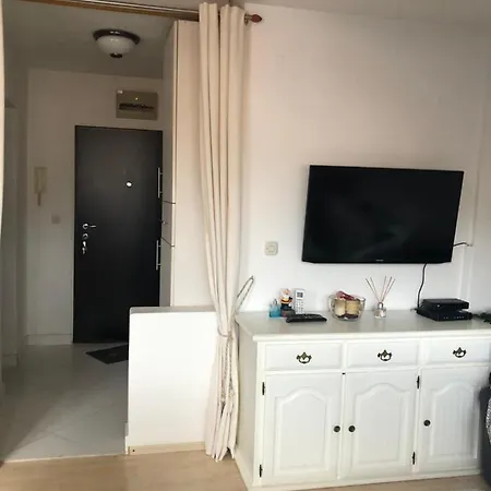 아파트 Apartman Taman *
